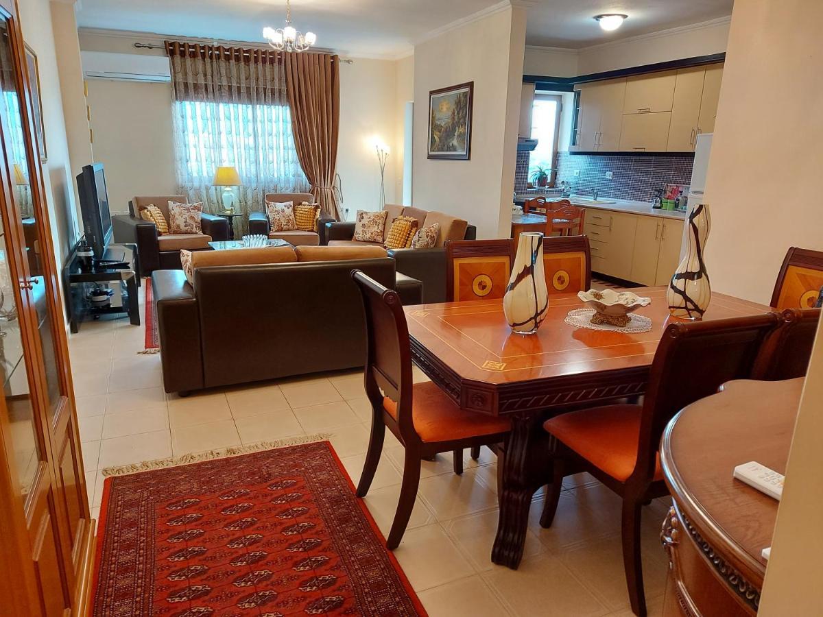 Geni Apartment Korce Eksteriør billede